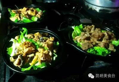 昆明经管学院旁有一条神奇的美食街,隐藏着很多~-