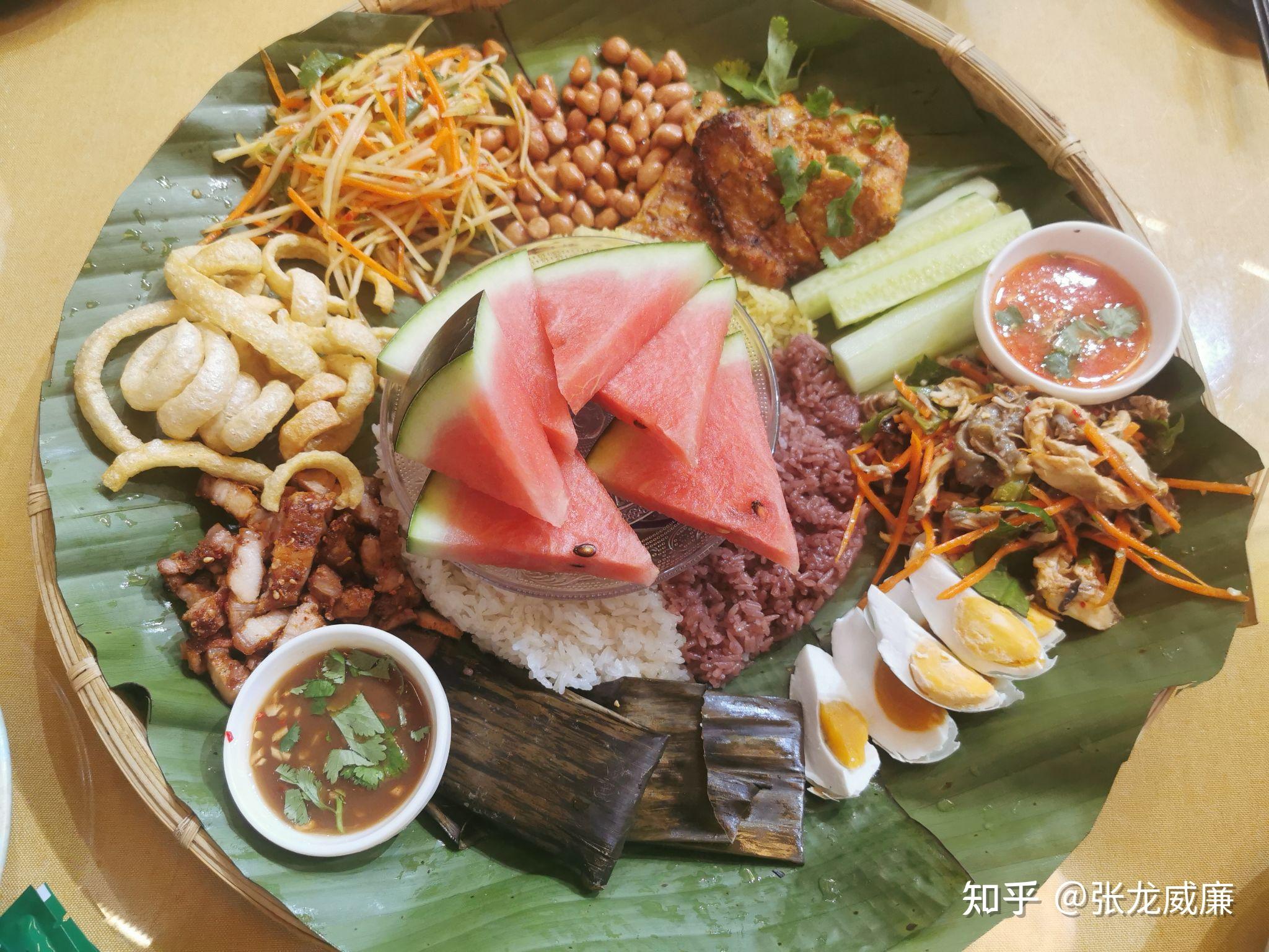 查理威廉美食探店|昆明曼傣傣味云南菜 - 